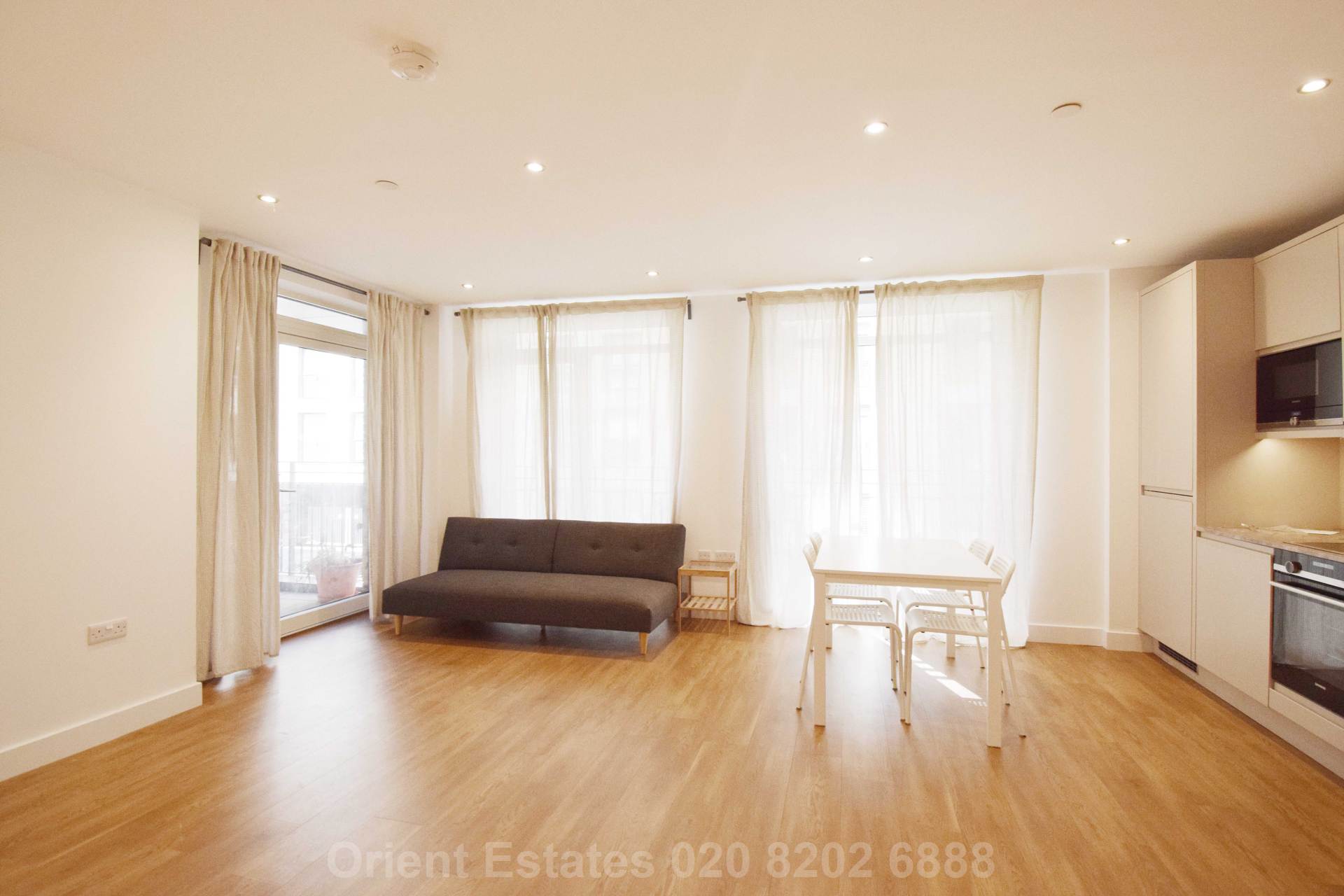 Lismore Boulevard, Colindale, Image 3