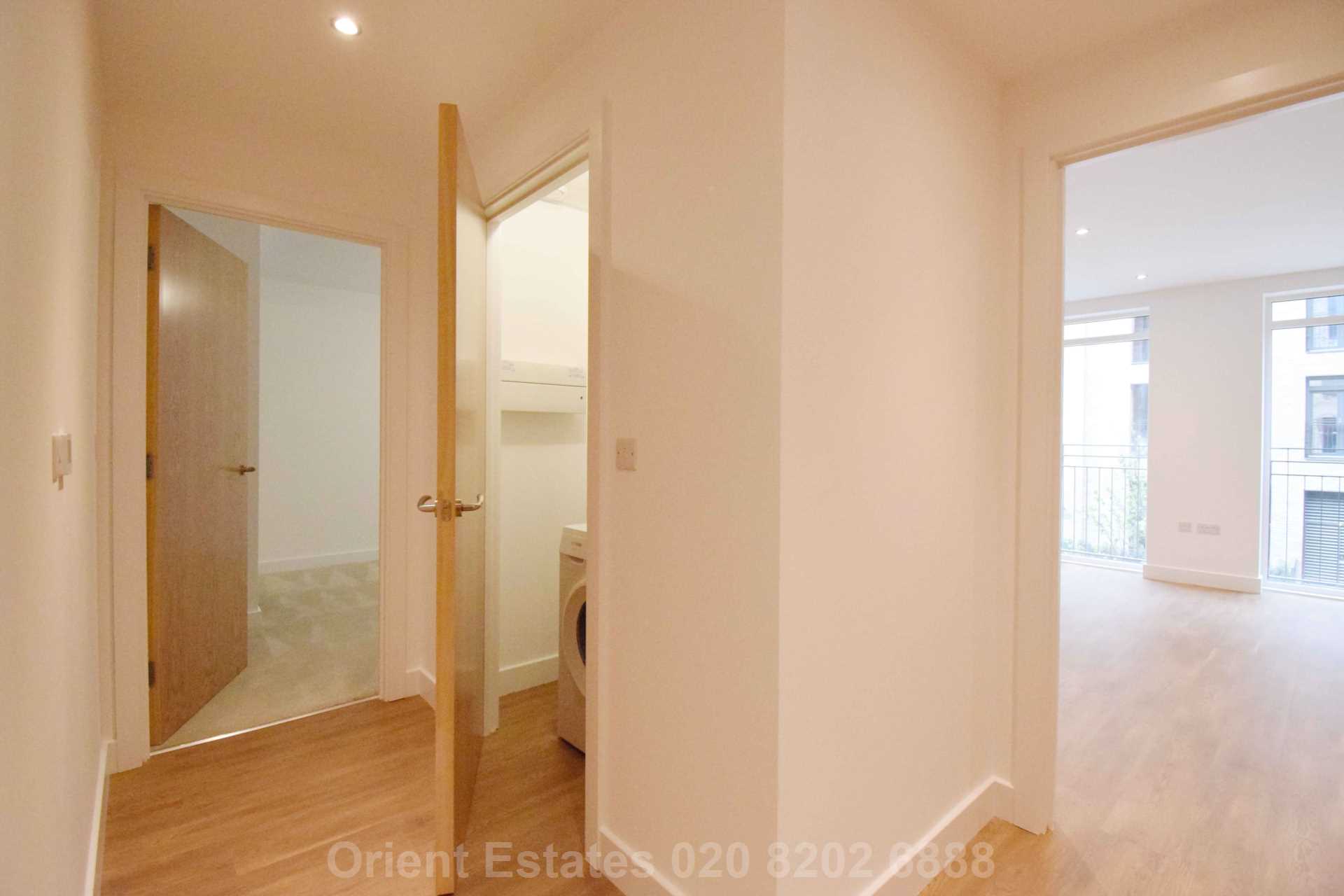 Lismore Boulevard, Colindale, Image 4