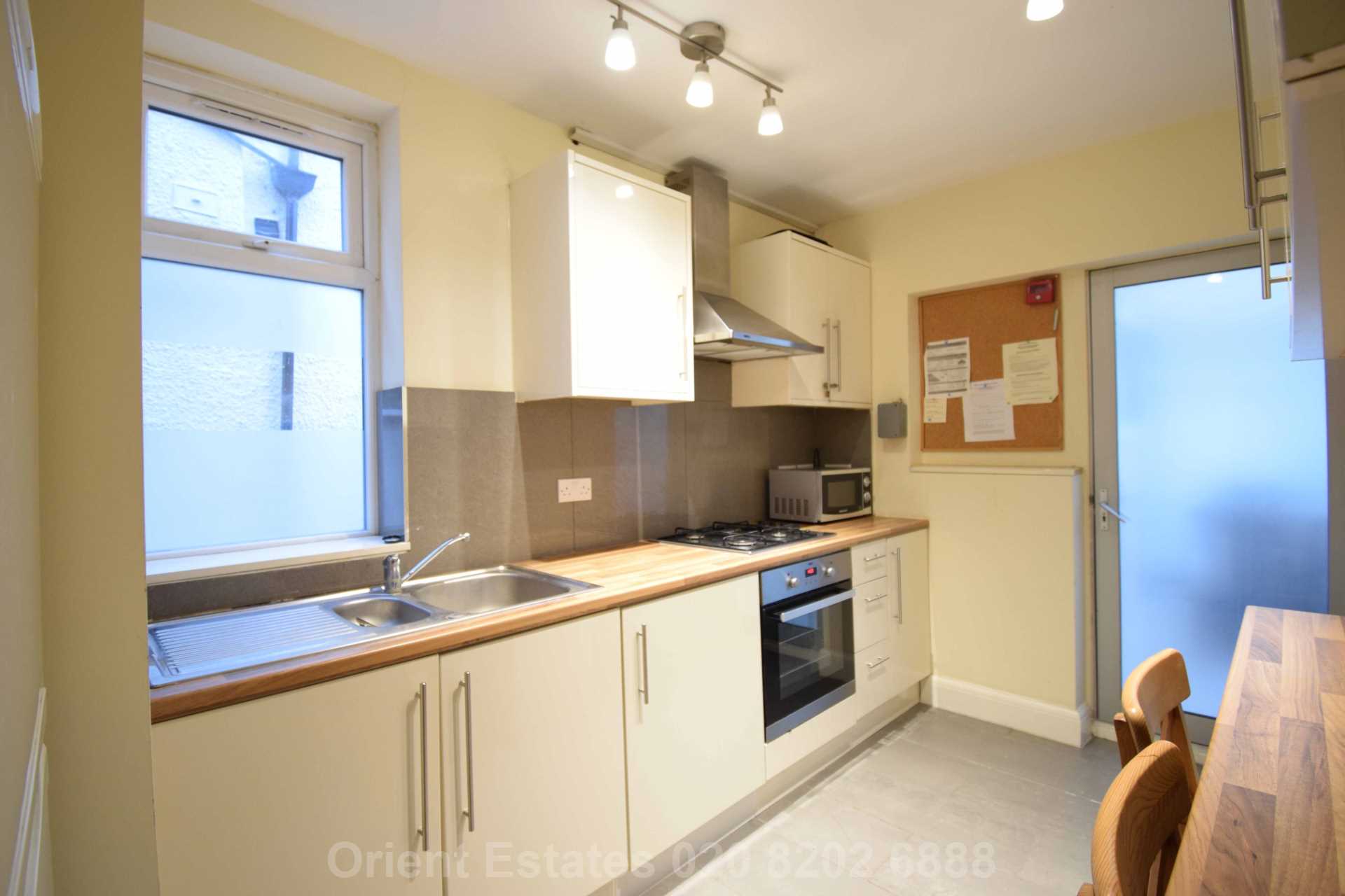 Clovelly Ave, Colindale, Image 2