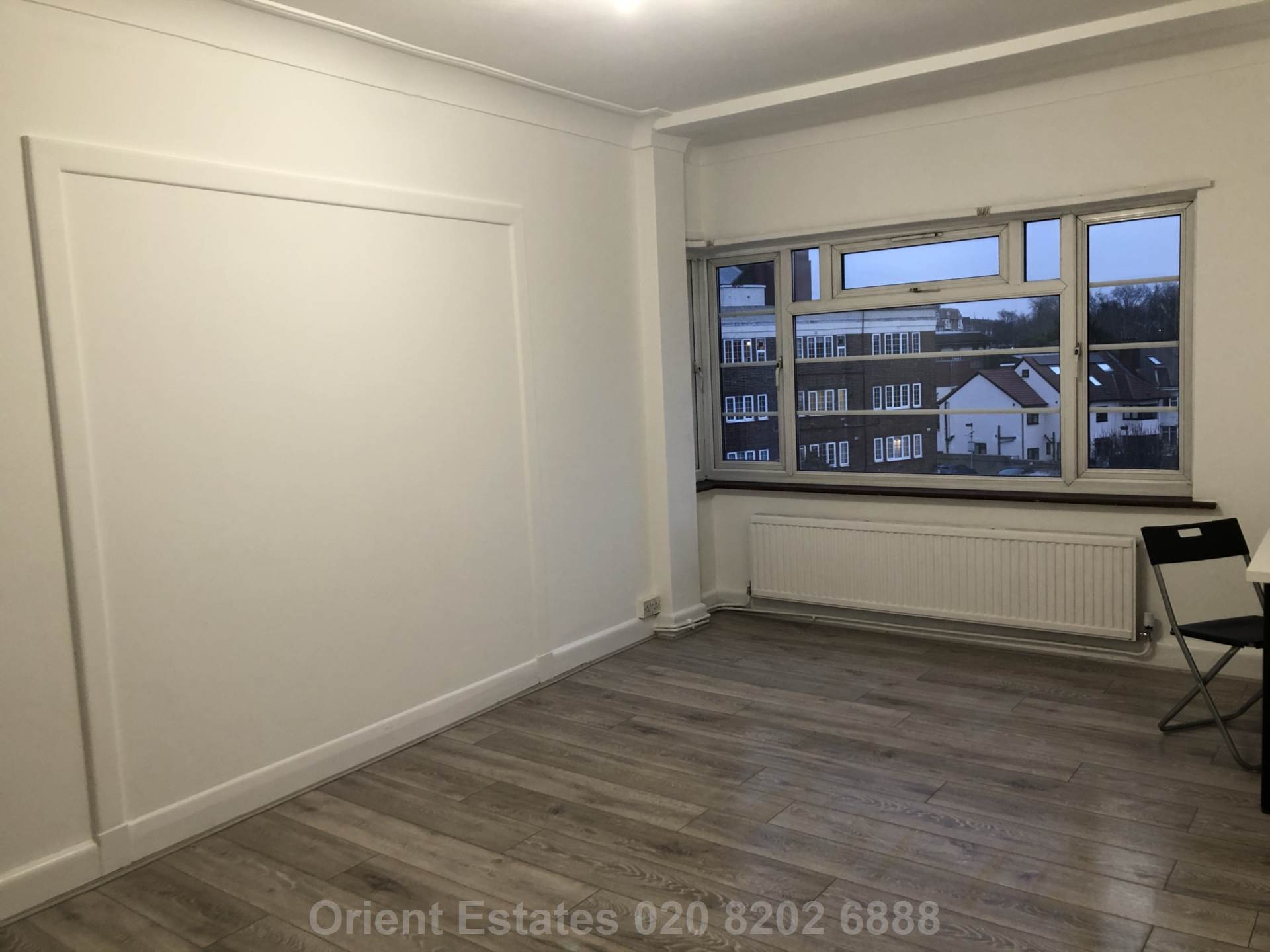 Hendon Central, Image 3