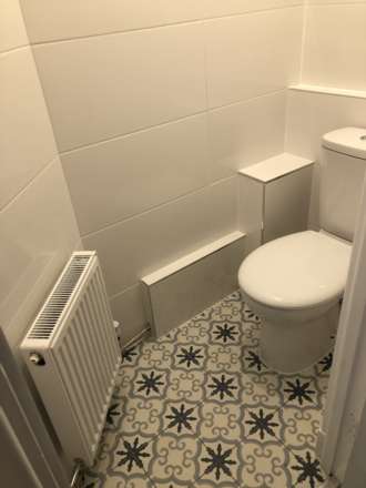 Hendon Central, Image 7
