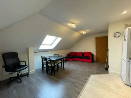 2 Bedroom Flat, Peaberry Court, Greyhound Hill, Hendon