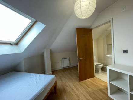 Peaberry Court, Greyhound Hill, Hendon, Image 4