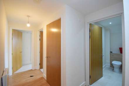 Peaberry Court, Hendon, NW4, Image 30