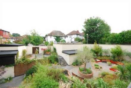 Peaberry Court, Hendon, NW4, Image 33