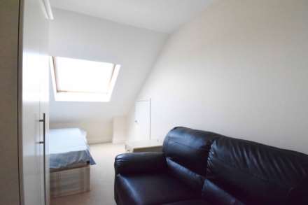 Peaberry Court, Hendon, NW4, Image 4