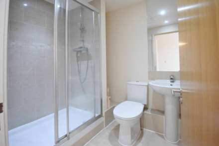 Peaberry Court, Hendon, NW4, Image 6