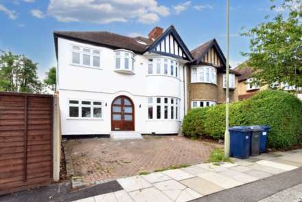 Property For Sale Meadow Drive, Hendon, London