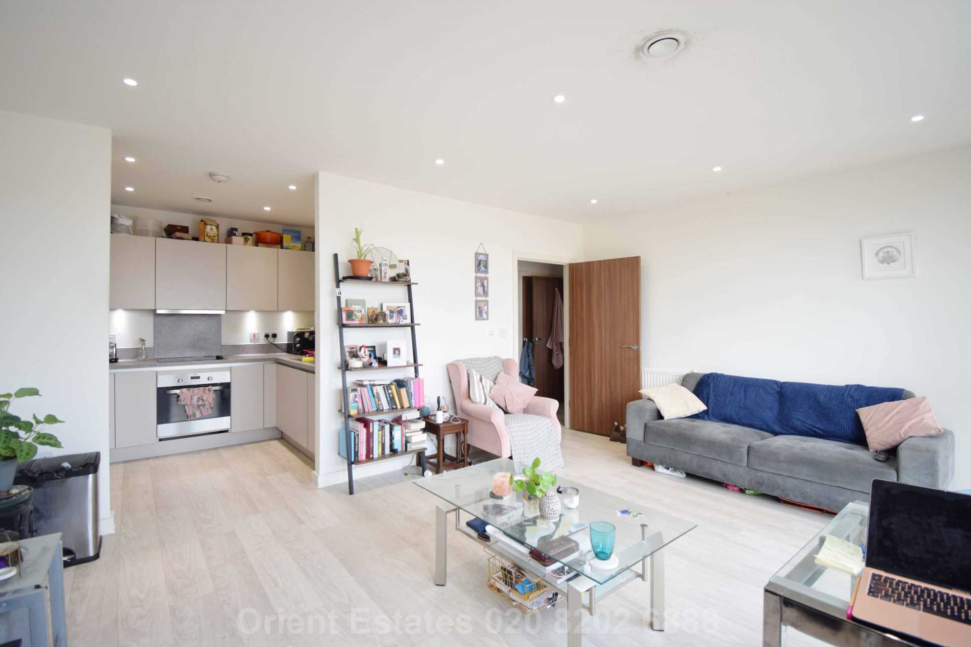 Moorhen Drive, London, Image 1