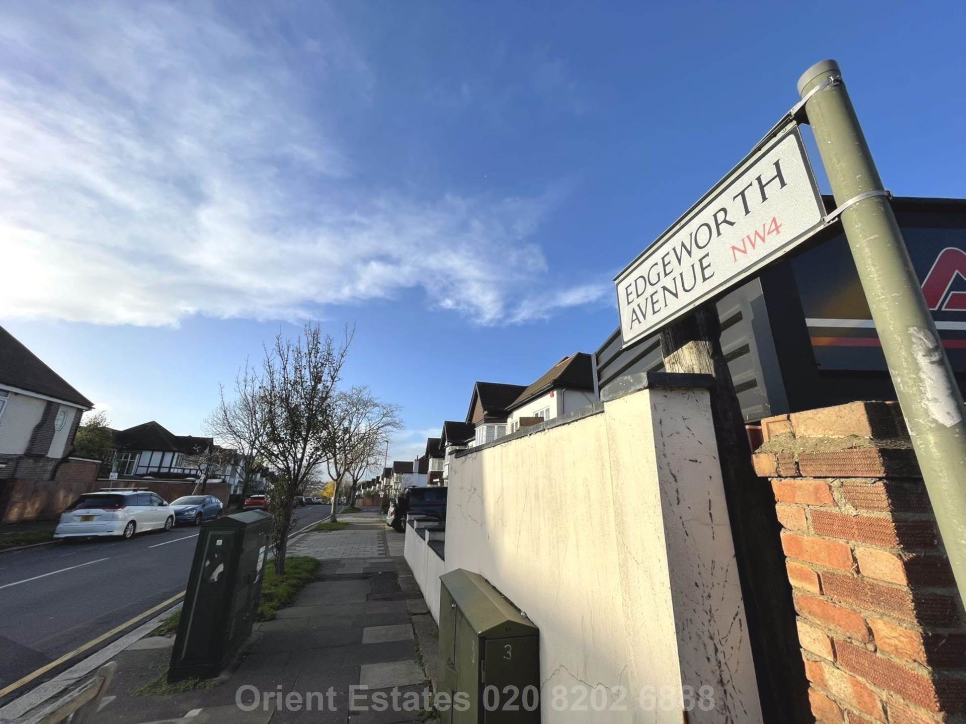 Edgeworth Avenue, London, Image 10