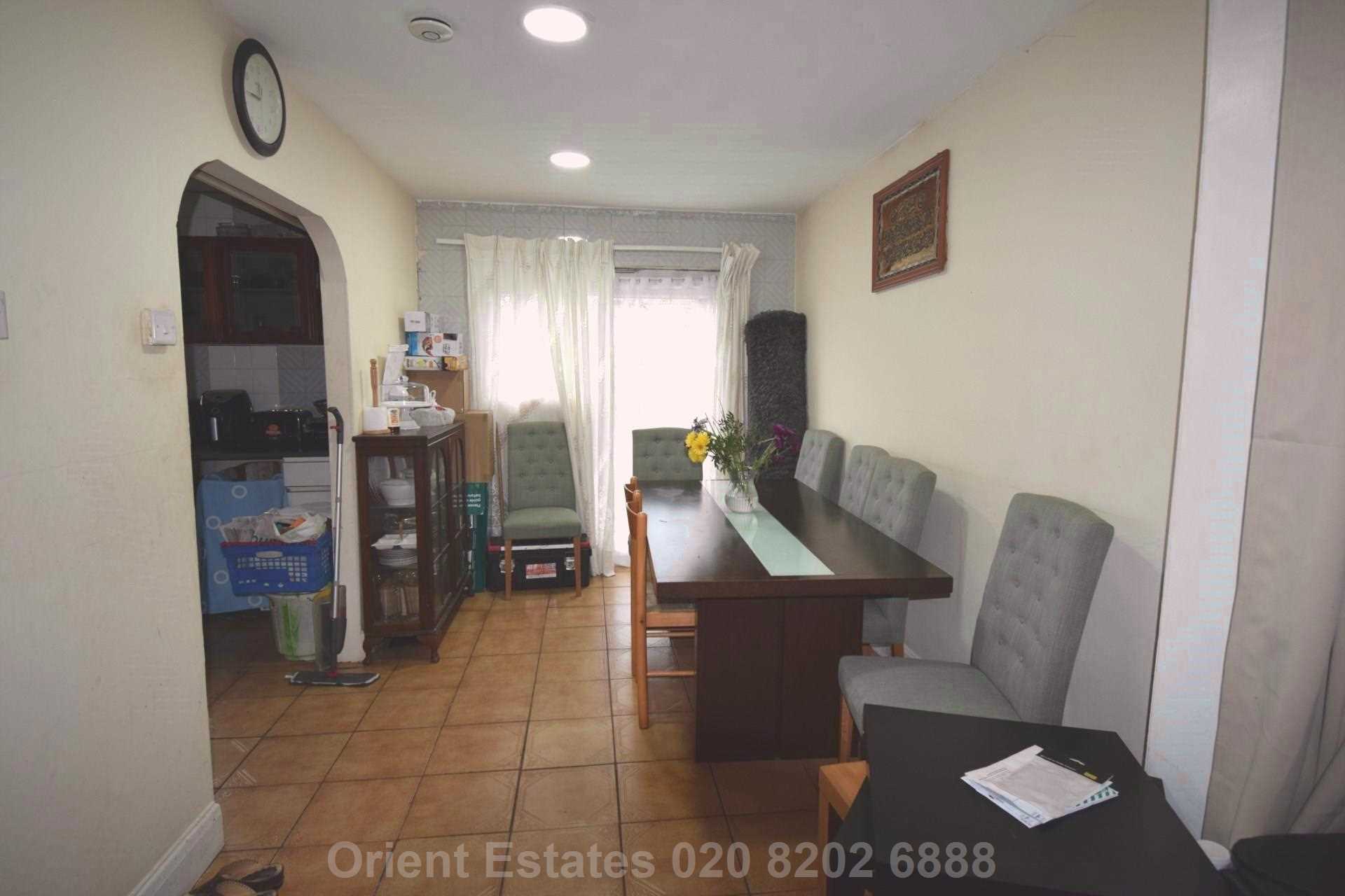 Hendon Way, Cricklewood, Image 3