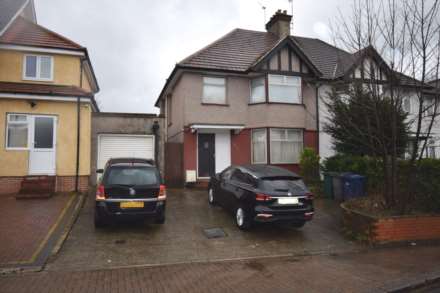 3 Bedroom Semi-Detached, Hendon Way, Cricklewood