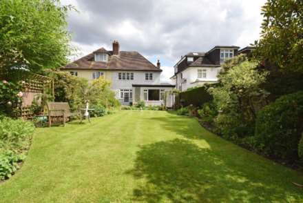 Park View Gardens, London, Image 8