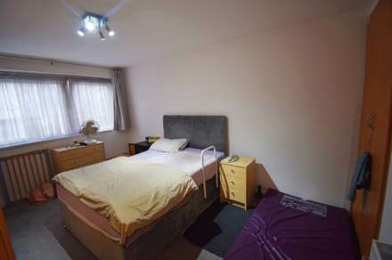 Hall Palce, Edgware Road, Image 4