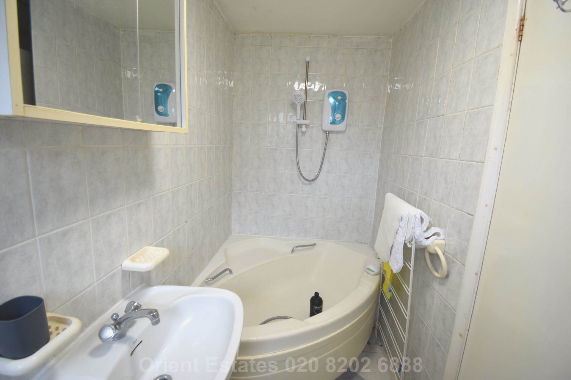 Barn Hill, Wembley, Image 7