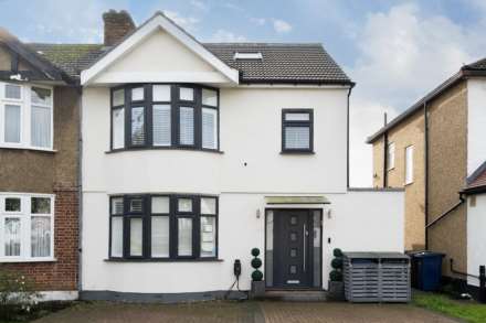 4 Bedroom Semi-Detached, Devonshire Road, London