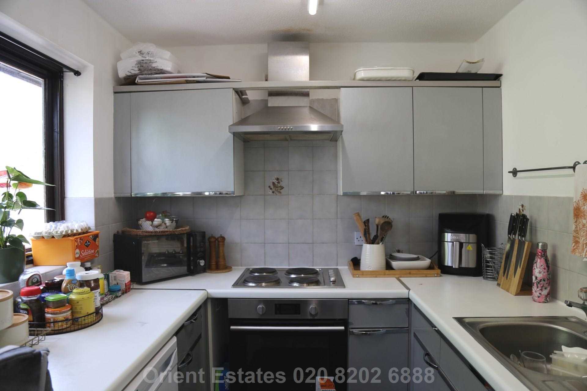 Curlew Court, Magpie Close, Colindale, Image 2
