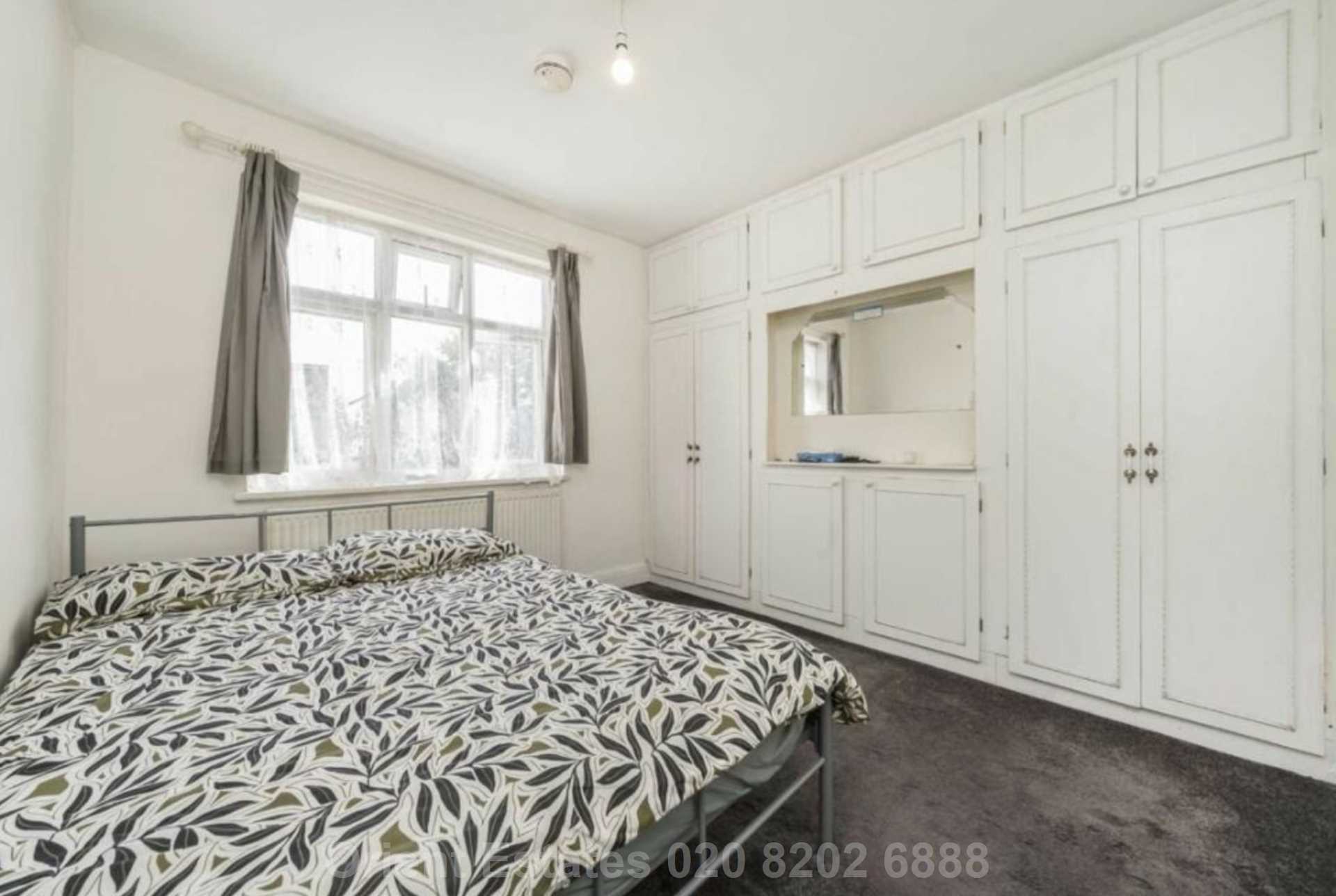 Dallas Road, London, Image 2