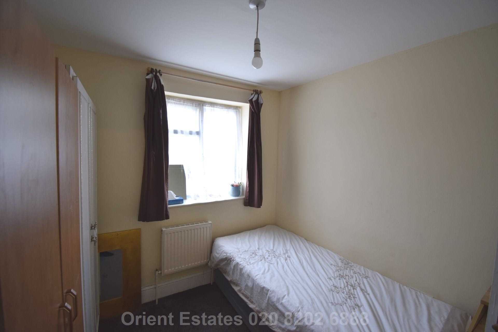 Dallas Road, London, Image 7