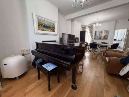 Audley Road, London, Image 3