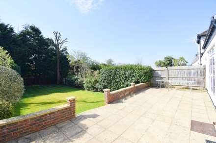Talbot Crescent, London, Image 11