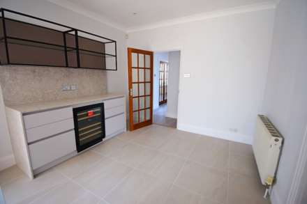 Talbot Crescent, London, Image 4