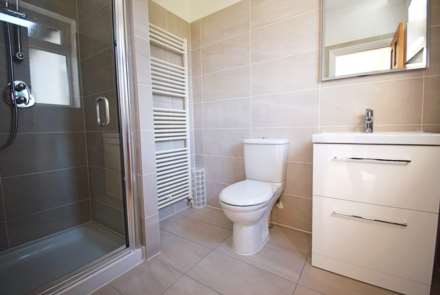 Talbot Crescent, London, Image 8