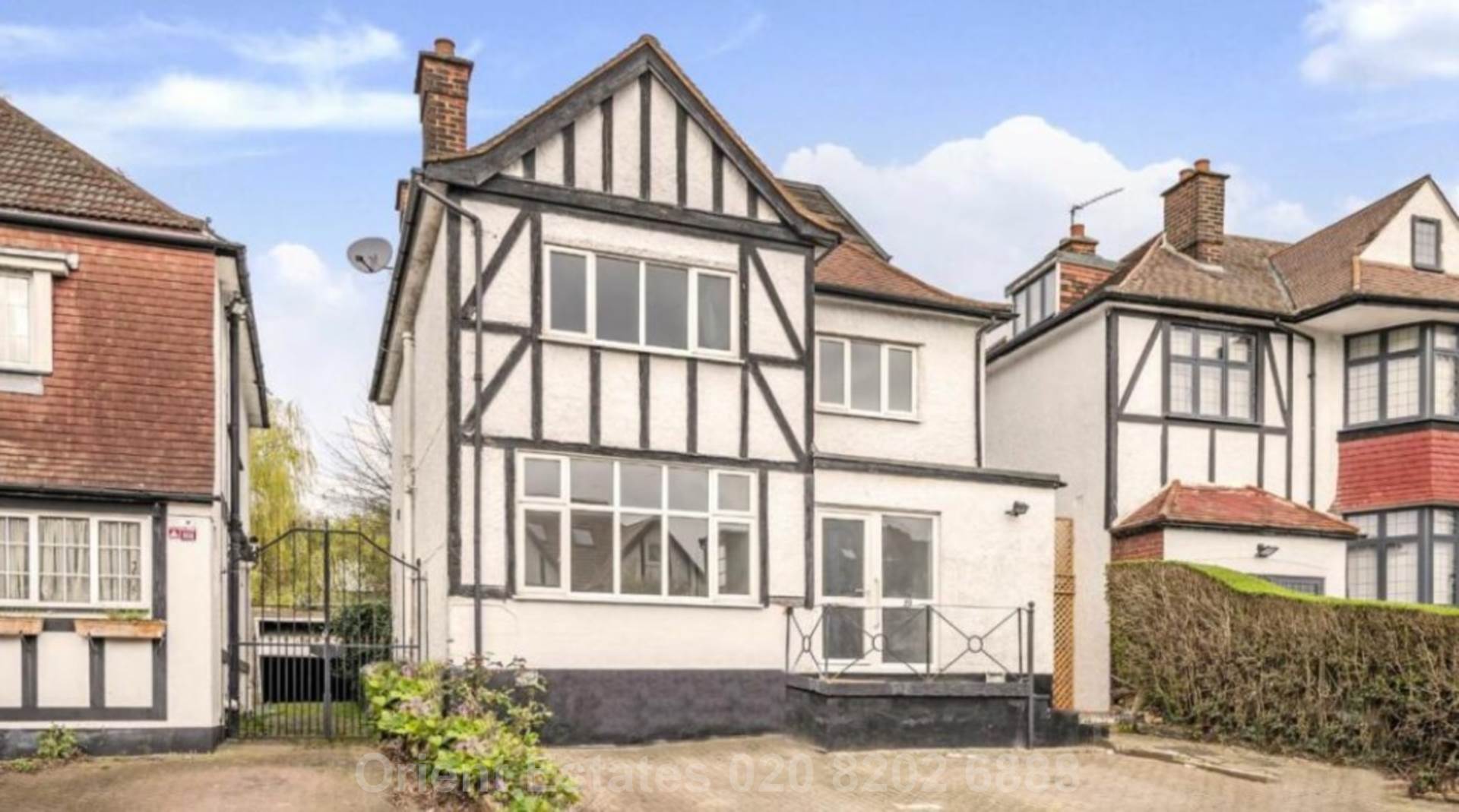 Rundell Crescent, Image 1