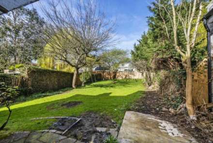 Rundell Crescent, Image 5