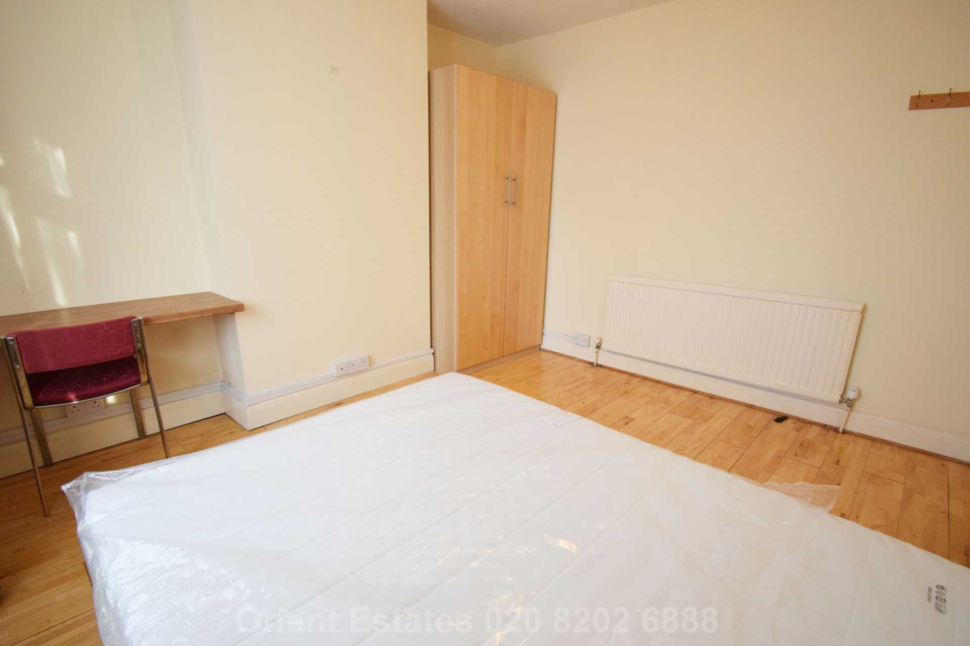 Clovelly Ave, Colindale, Image 2