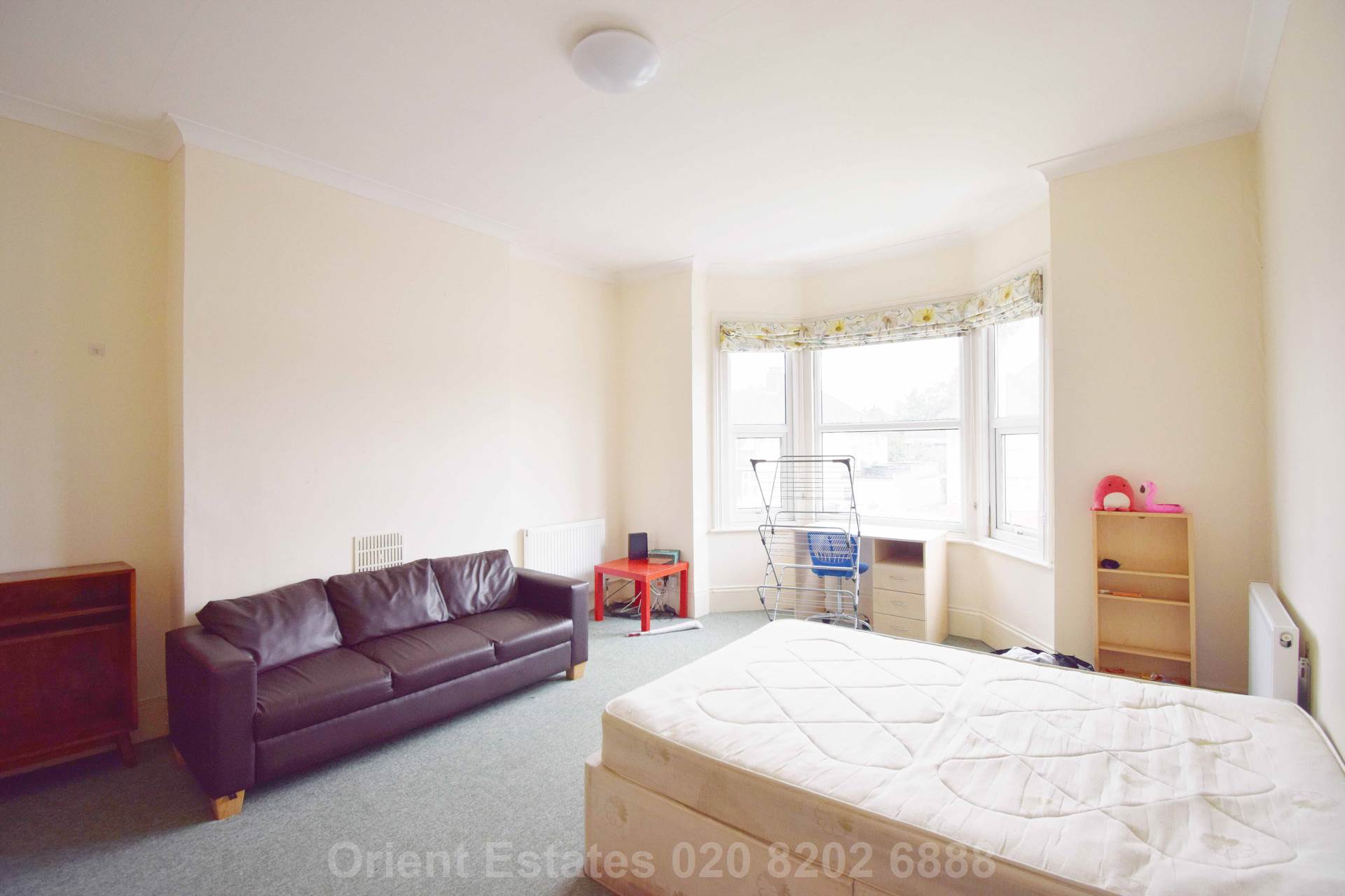 Station Road, London, Image 1
