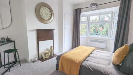 Selborne Gardens, Hendon, Image 5