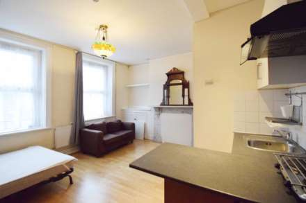 Station Road, London, Image 3