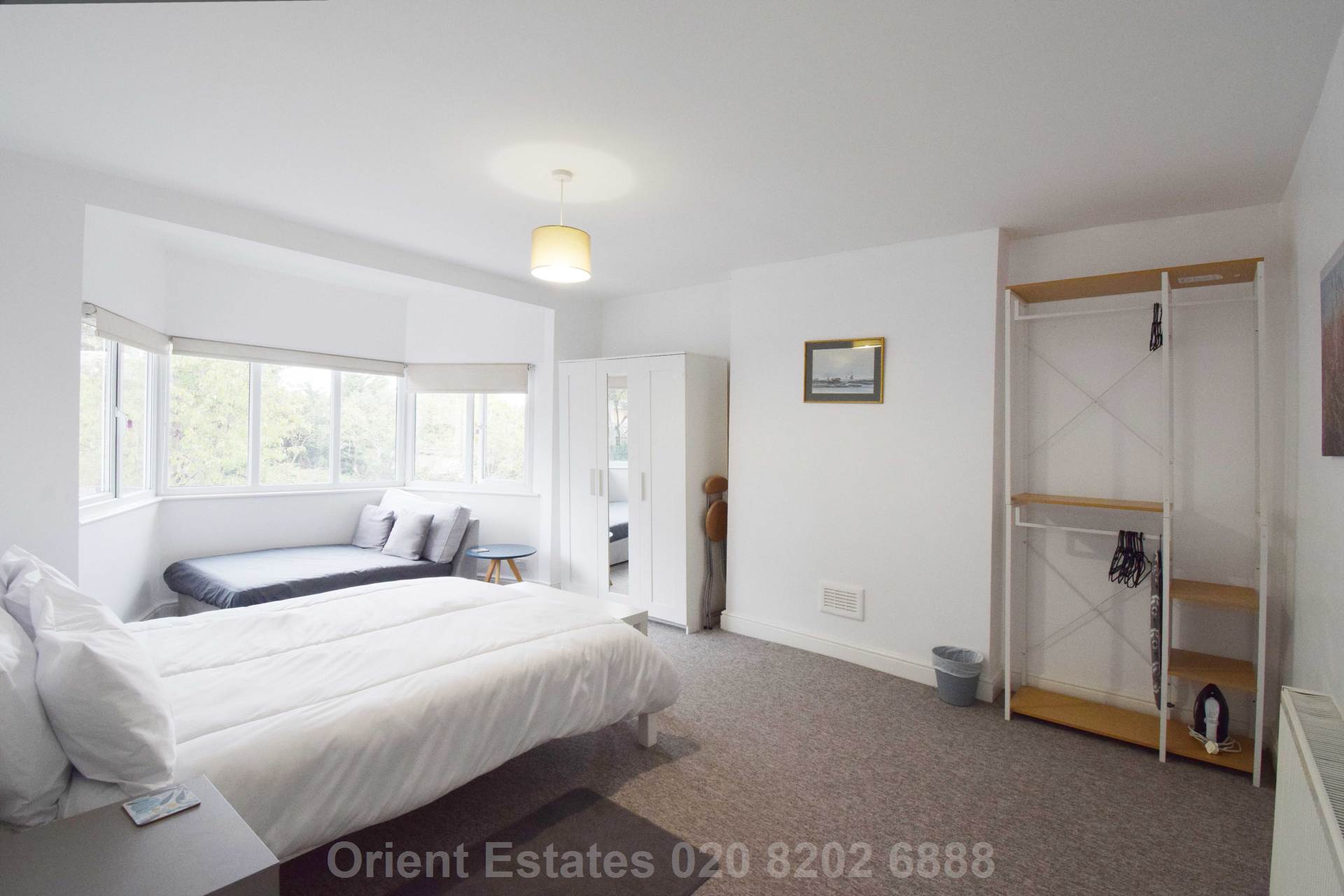 Hendon Way, London, Image 4
