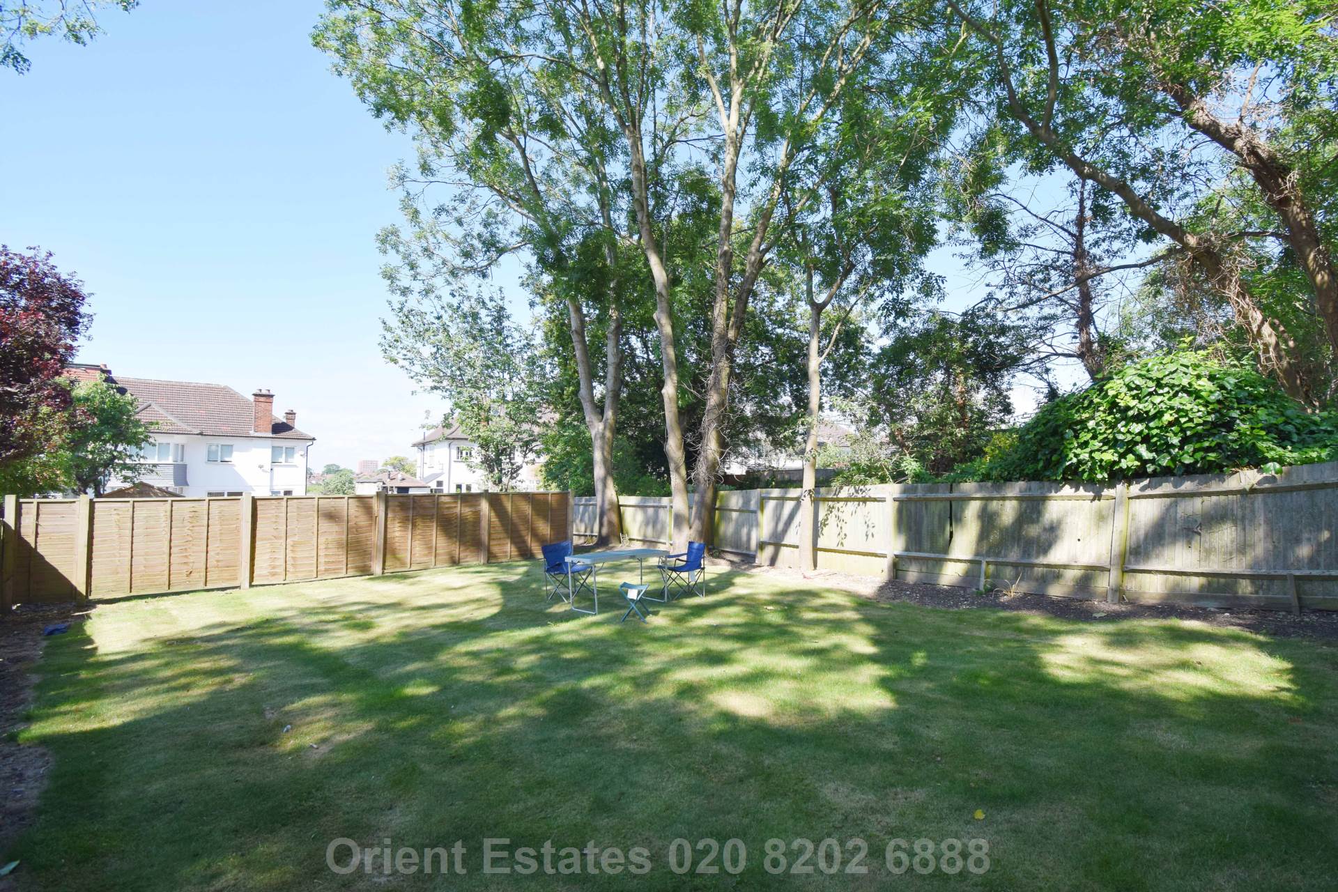 Hendon Way, London, Image 8