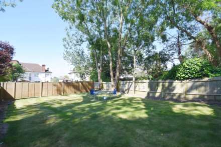 Hendon Way, London, Image 8