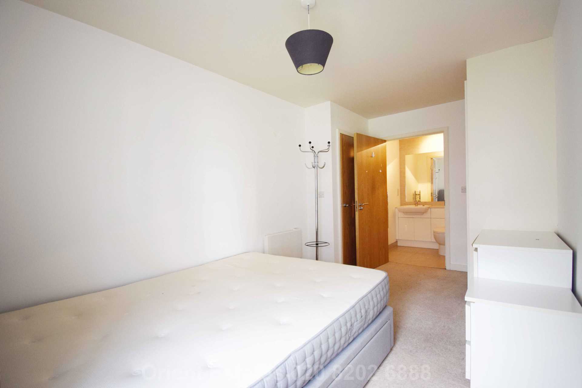 Beaufort Park, Colindale, Image 7