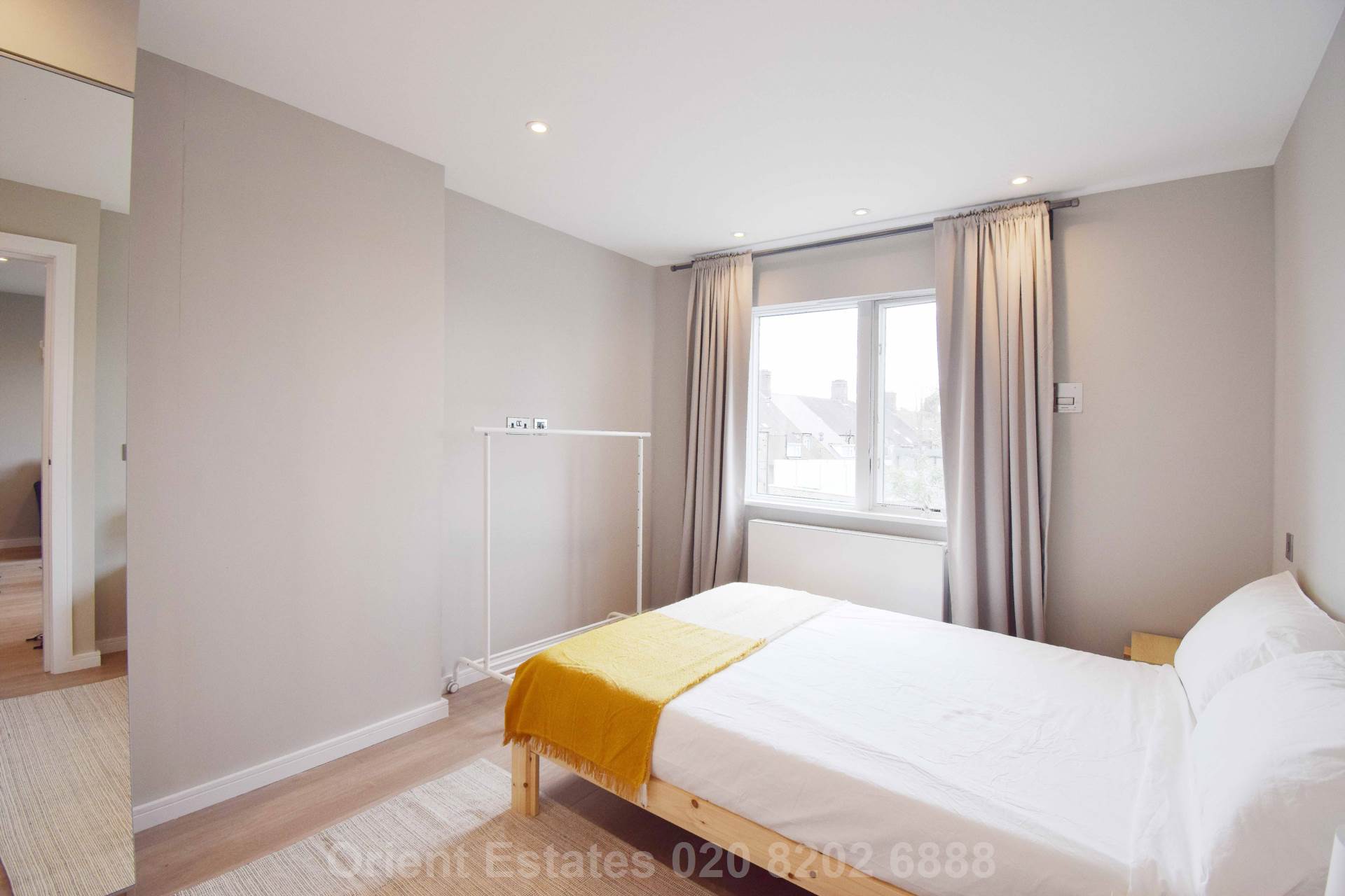 Hayes Crescent, London, Image 3