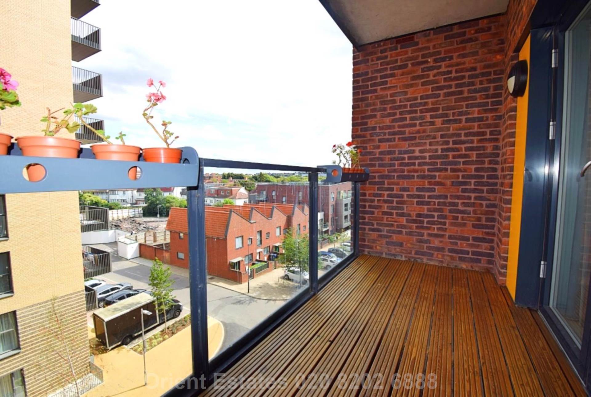 Shearwater Drive, London, Image 3