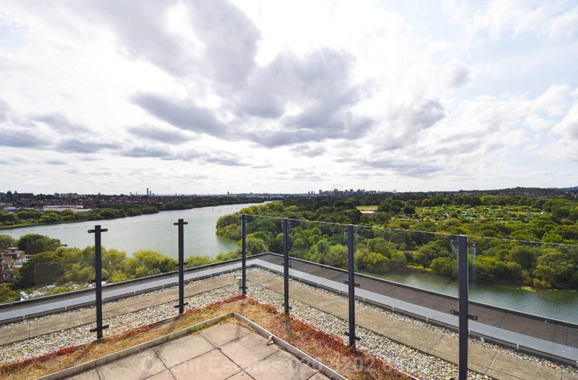 Shearwater Drive, London, Image 6