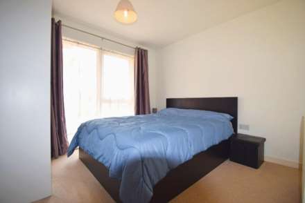 Shearwater Drive, London, Image 5