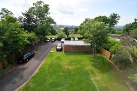Hendon Lodge, NW4, Image 7