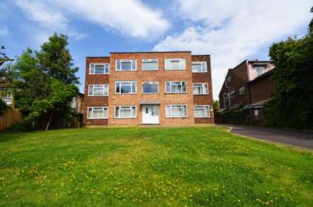 Hendon Lodge, NW4, Image 8