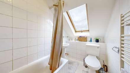 Minster Road, London, Image 7