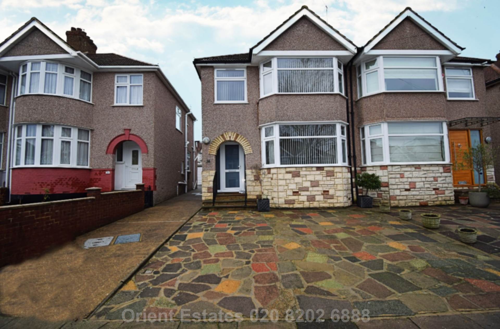 Lyton Avenue, London, Image 1
