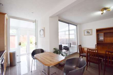 Lyton Avenue, London, Image 3