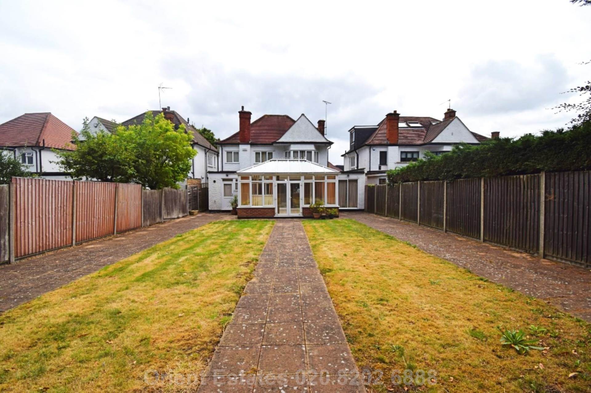 Rundell Crescent, London, Image 11