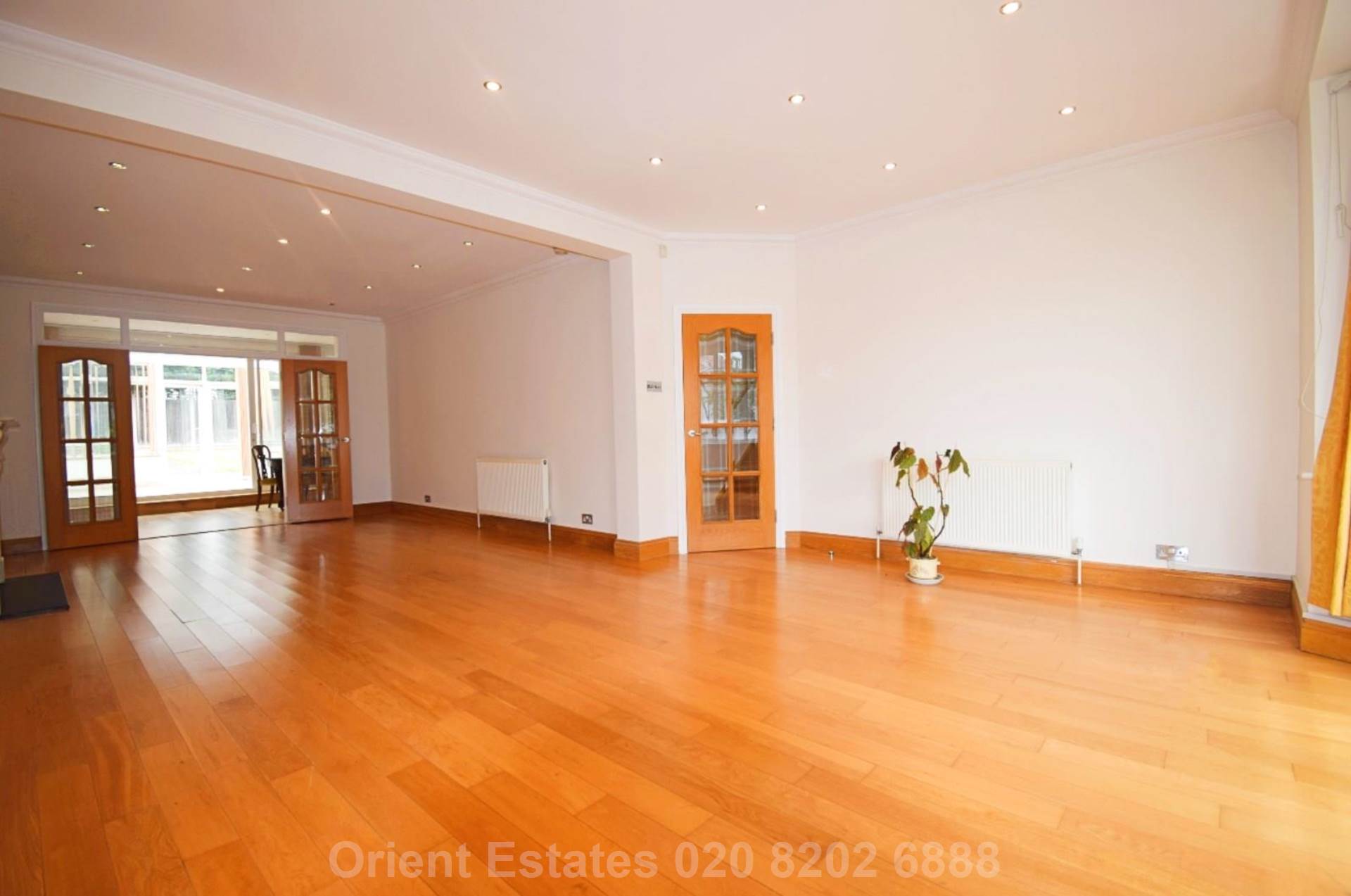 Rundell Crescent, London, Image 4
