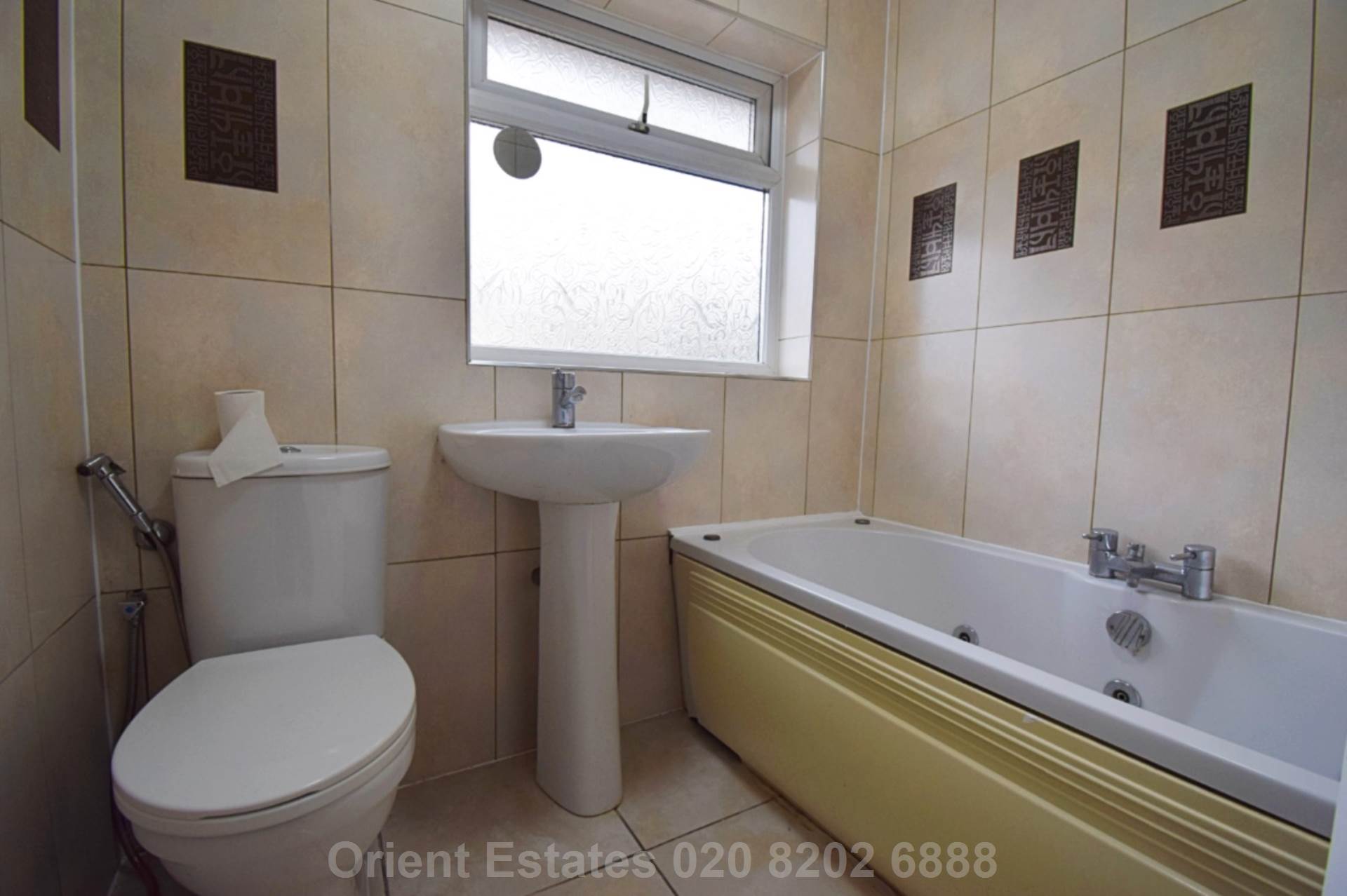 Whitton Avenue, Greenford, Image 5