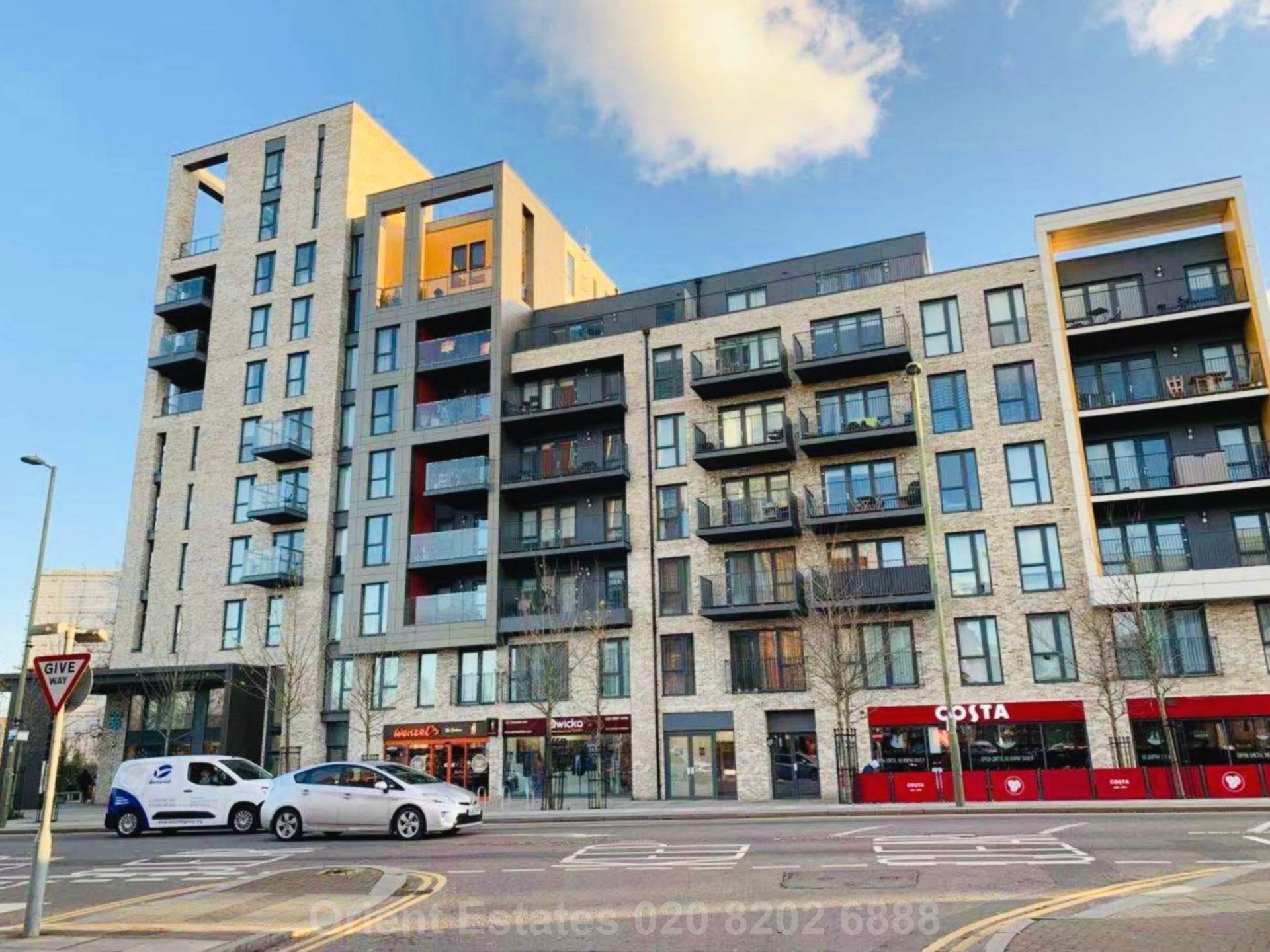 Herald Court, London, Image 1